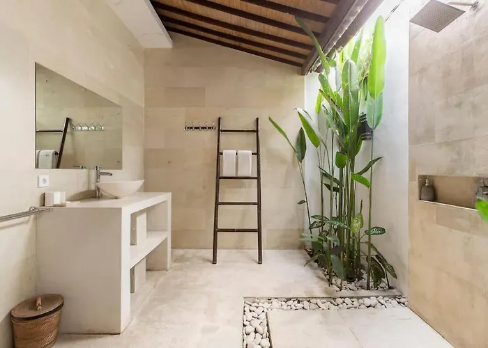 West Indies Ubud, Close To Center * أوبود